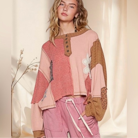 POL Patchwork Knit Henley Pullover Oversized Boho Slouch Sweater (Apricot Multi) - Picture 6 of 7